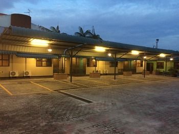 Talents Motor Park Motel